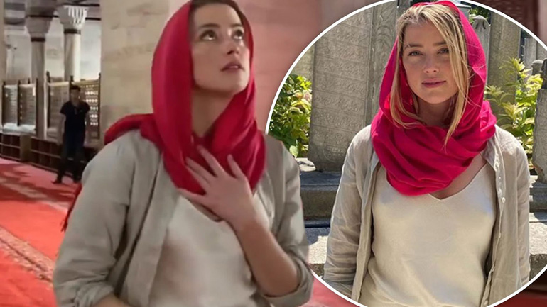 Η εμφάνιση της Amber Heard χωρίς σουτιέν σε τζαμί στην Τουρκία που προκάλεσε αντιδράσεις